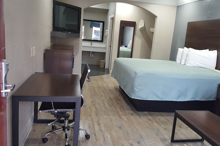 Room 41 of 53