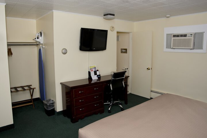 Room 26 of 37