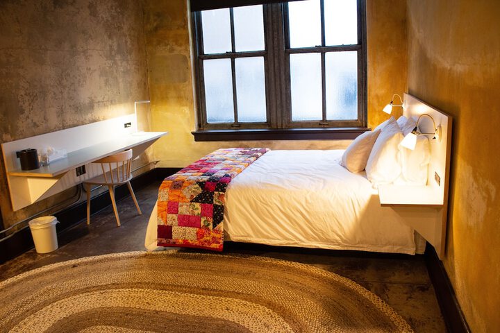 Room 14 of 52