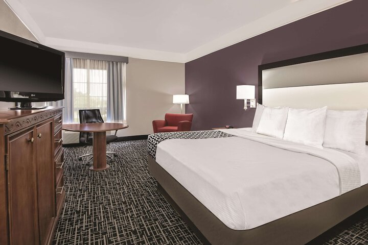 Room 21 of 40