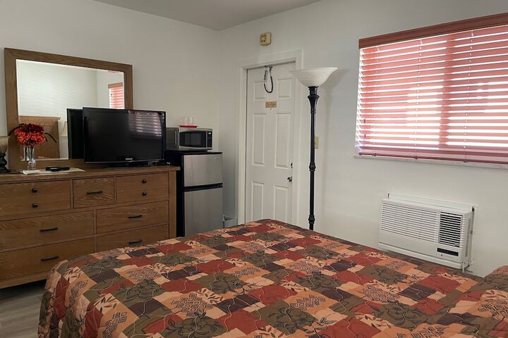 Room 68 of 105