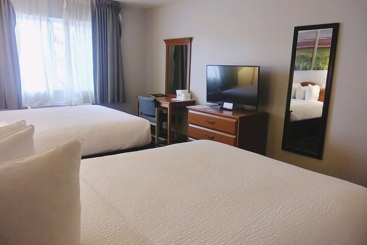 Room 14 of 32