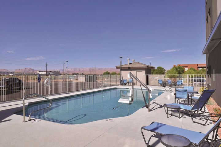 Pool 8 of 61