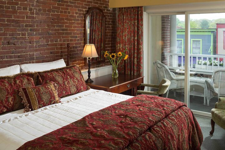 Lord Camden Inn