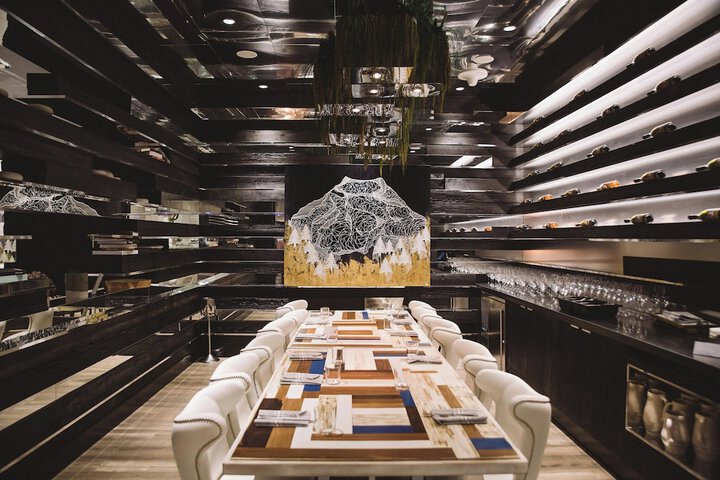 Dining 40 of 61