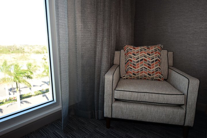 Room 30 of 77