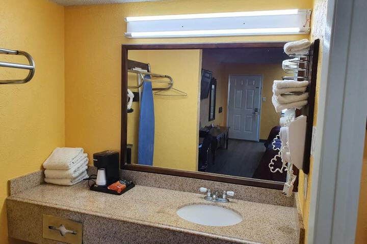 Chaparral Motel