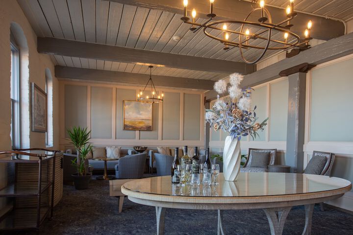 Olde Harbour Inn