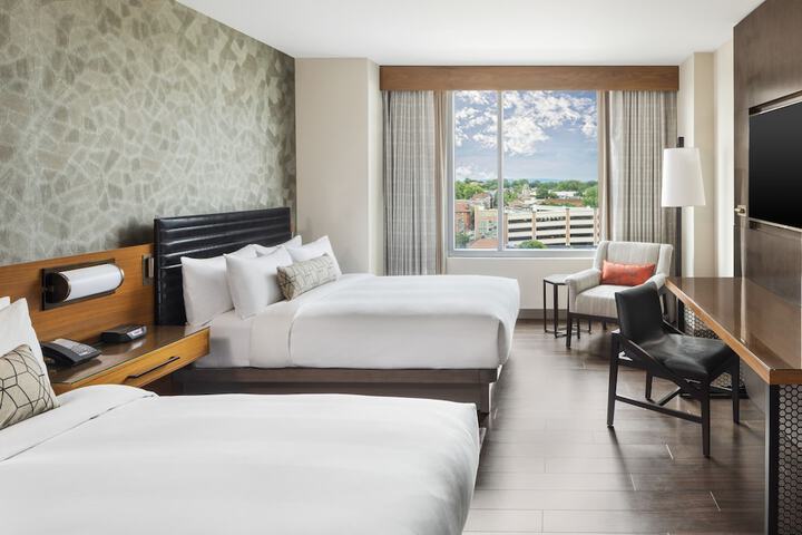 Lancaster Marriott at Penn Square