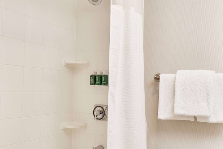 Sonesta Select Raleigh Durham Airport Morrisville