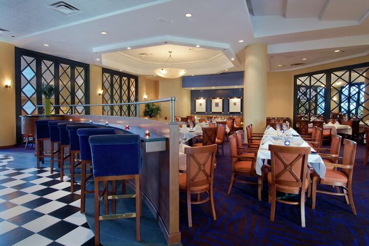 Dining 78 of 92