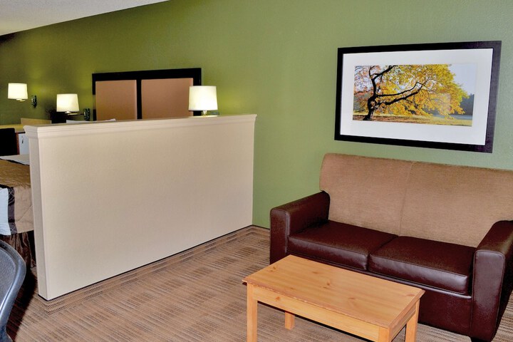 Room 21 of 29
