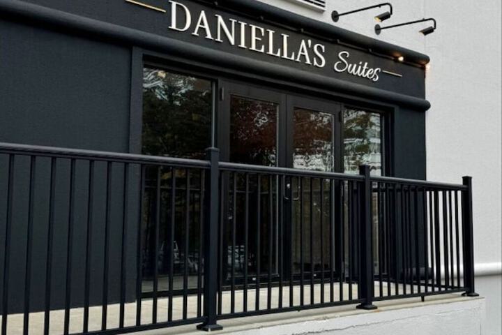 Daniellas Suites