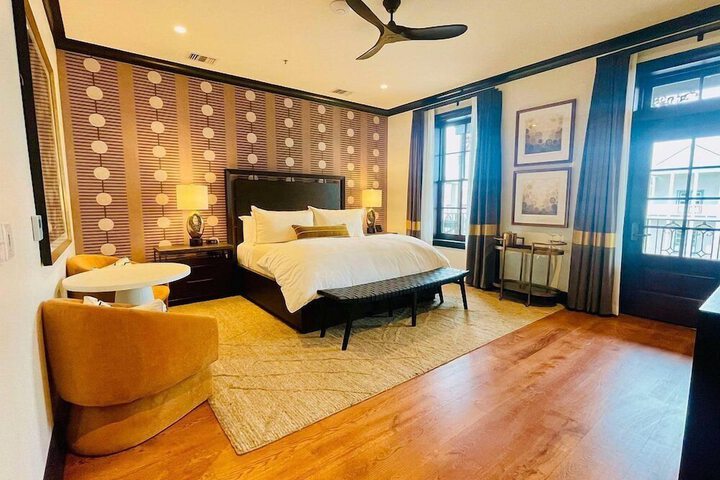 Emigrant Boutique Hotel