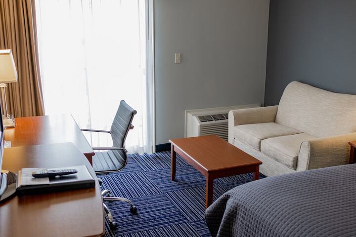 Room 19 of 40