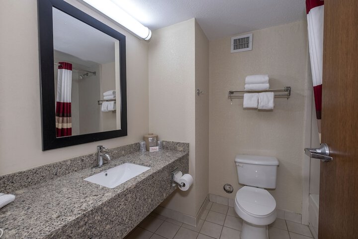Room 21 of 42