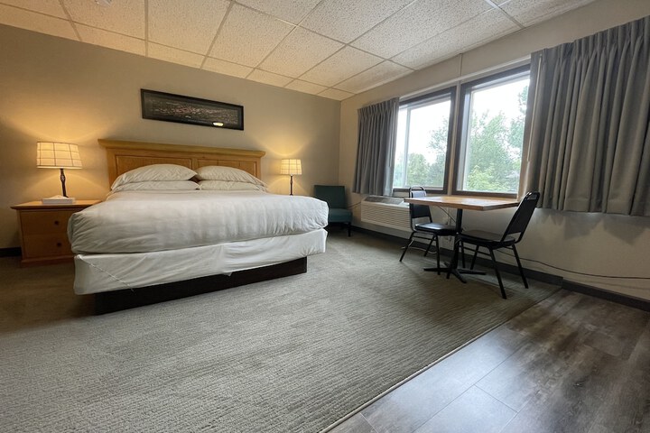 Room 14 of 25