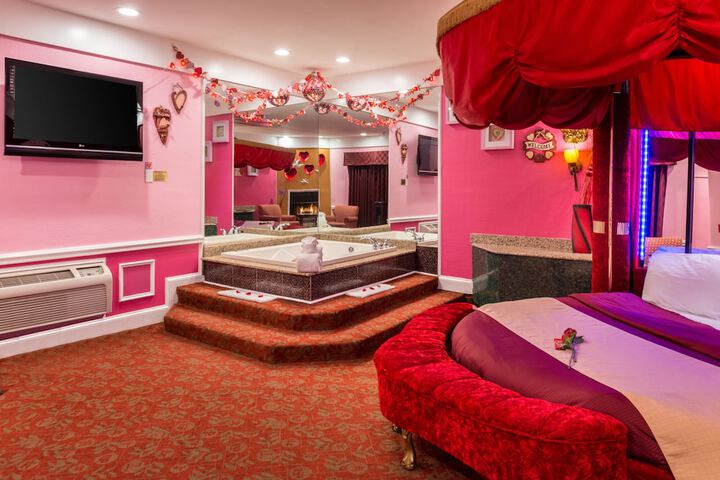Room 44 of 72
