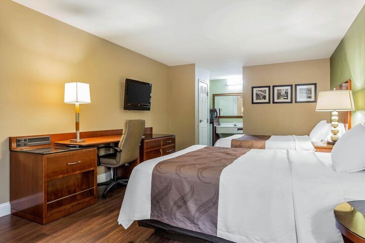Room 40 of 52