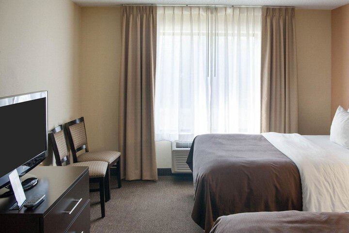 Room 44 of 60