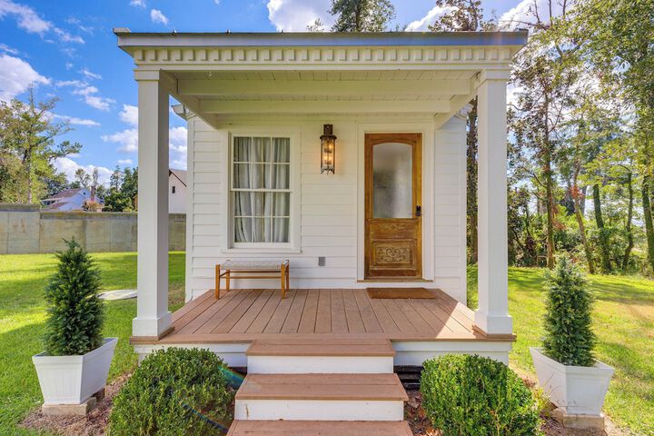 Luxe Fairhope Home w / Covered Patio: Walk to Bay