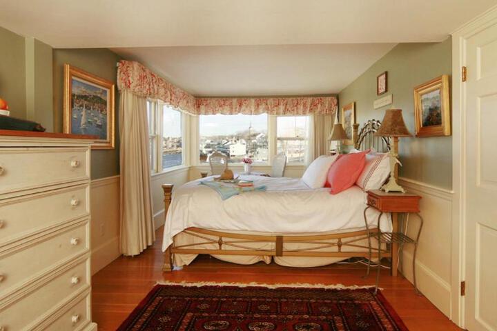 Beach & King Street Inn