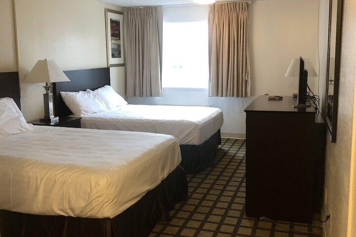 Room 10 of 17