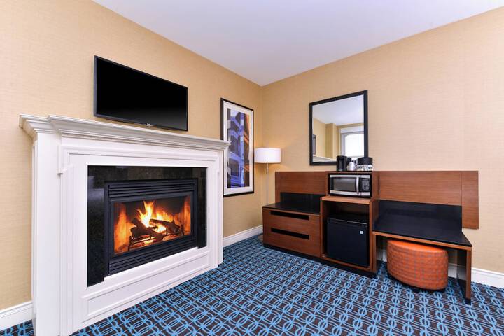 Room 10 of 35