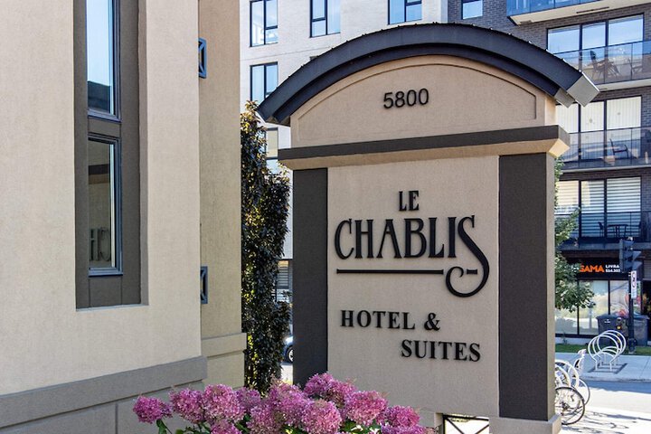 Hotel 3 of 48