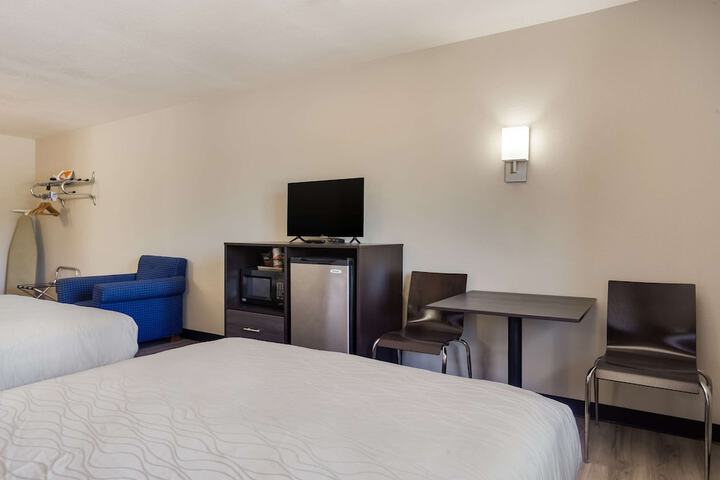 Room 19 of 28