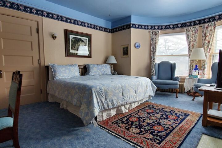 Room 47 of 80