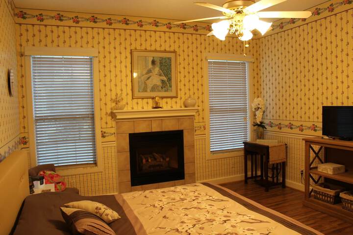 Room 21 of 47