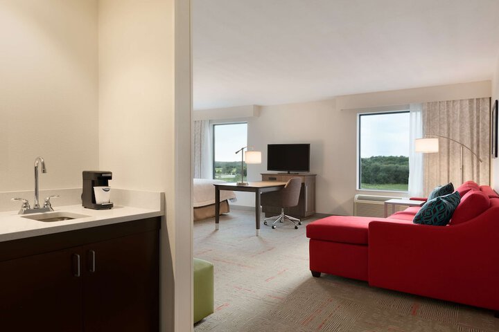 Room 15 of 28