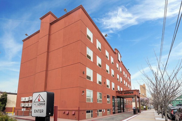 Hotel 2 of 34