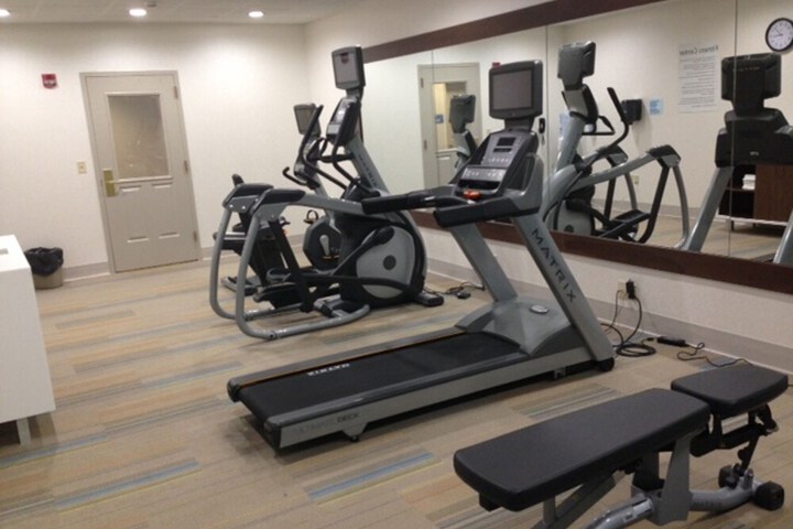 Holiday Inn Express and Suites Pigeon Forge Sevierville by IHG