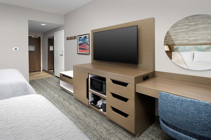 Room 19 of 28