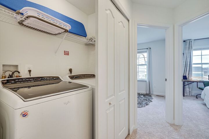 Great for Families! Townhome 9 Mi to Harpers Ferry