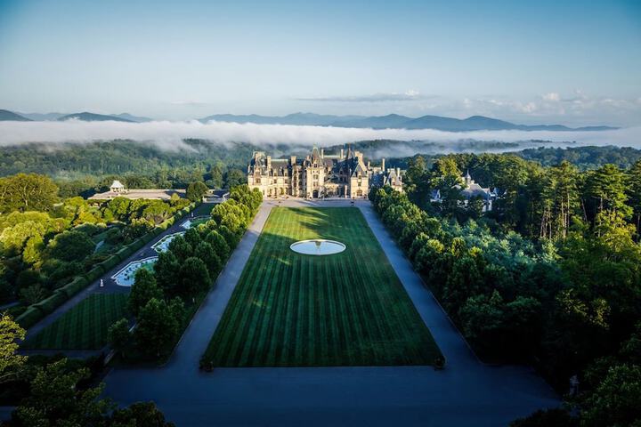 Village Hotel on Biltmore Estate