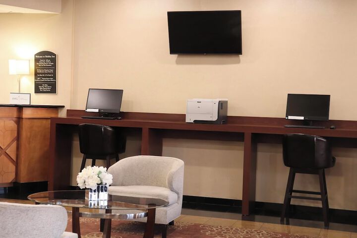 Holiday Inn South Plainfield-Piscataway by IHG