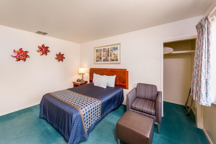 Riverview Lodge