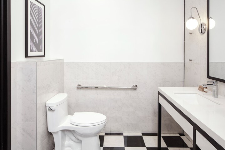 Room 60 of 97