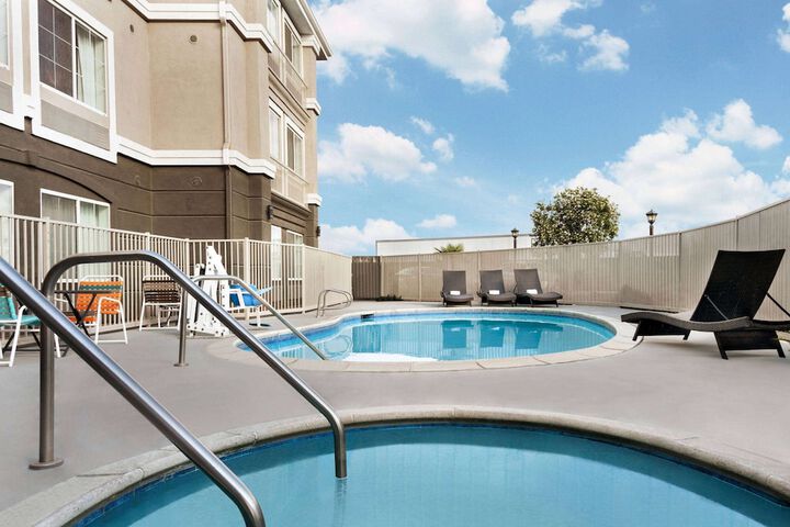 Pool 5 of 52