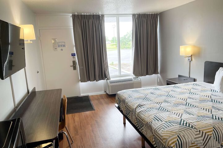 Motel 6 Troy OH