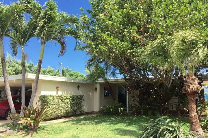 Hale Lokahi by RedAwning