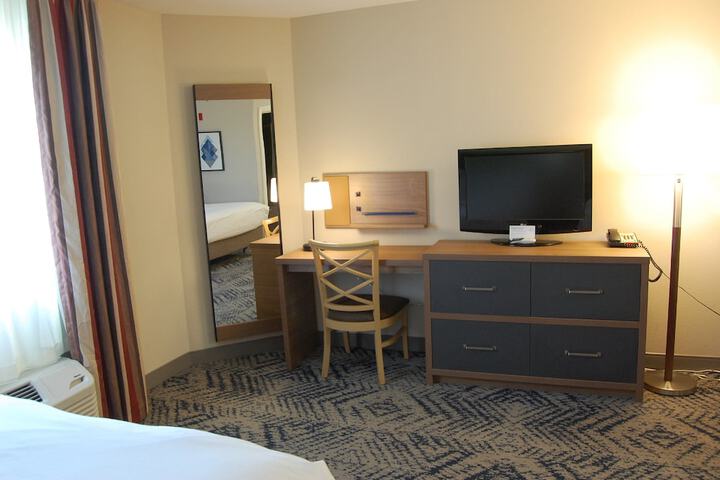 Room 30 of 51
