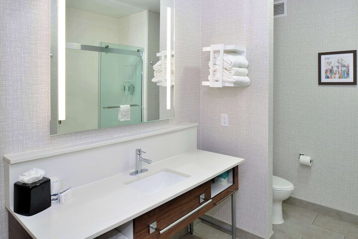 Hampton Inn & Suites Greenville