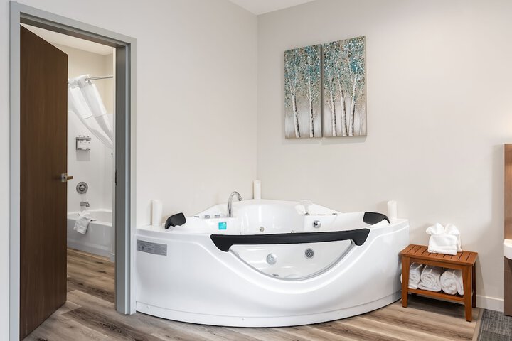 Sandpoint Hotel & Suites Downtown