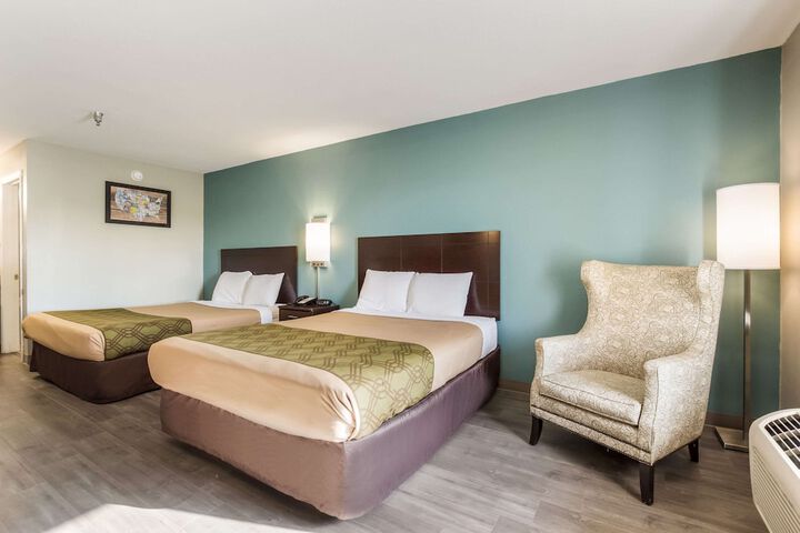 Room 18 of 25