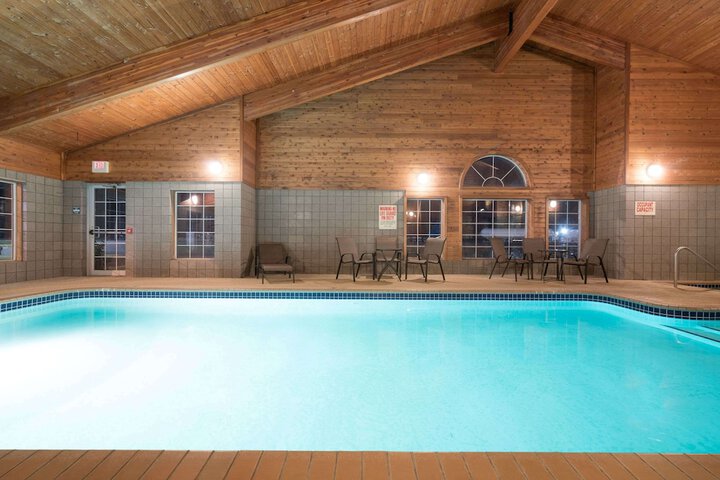 Pool 3 of 16