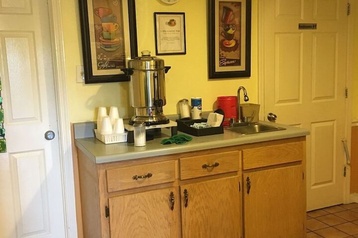 Breakfast/Coffee Service 14 of 16